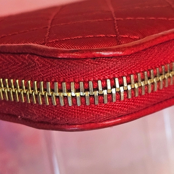 PRADA Quilted Fiery Red Nylon & Saffiano Leather Long Wallet Round Zipper - Picture 11 of 16